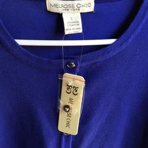 Women’s light weight cardigan sweater !!